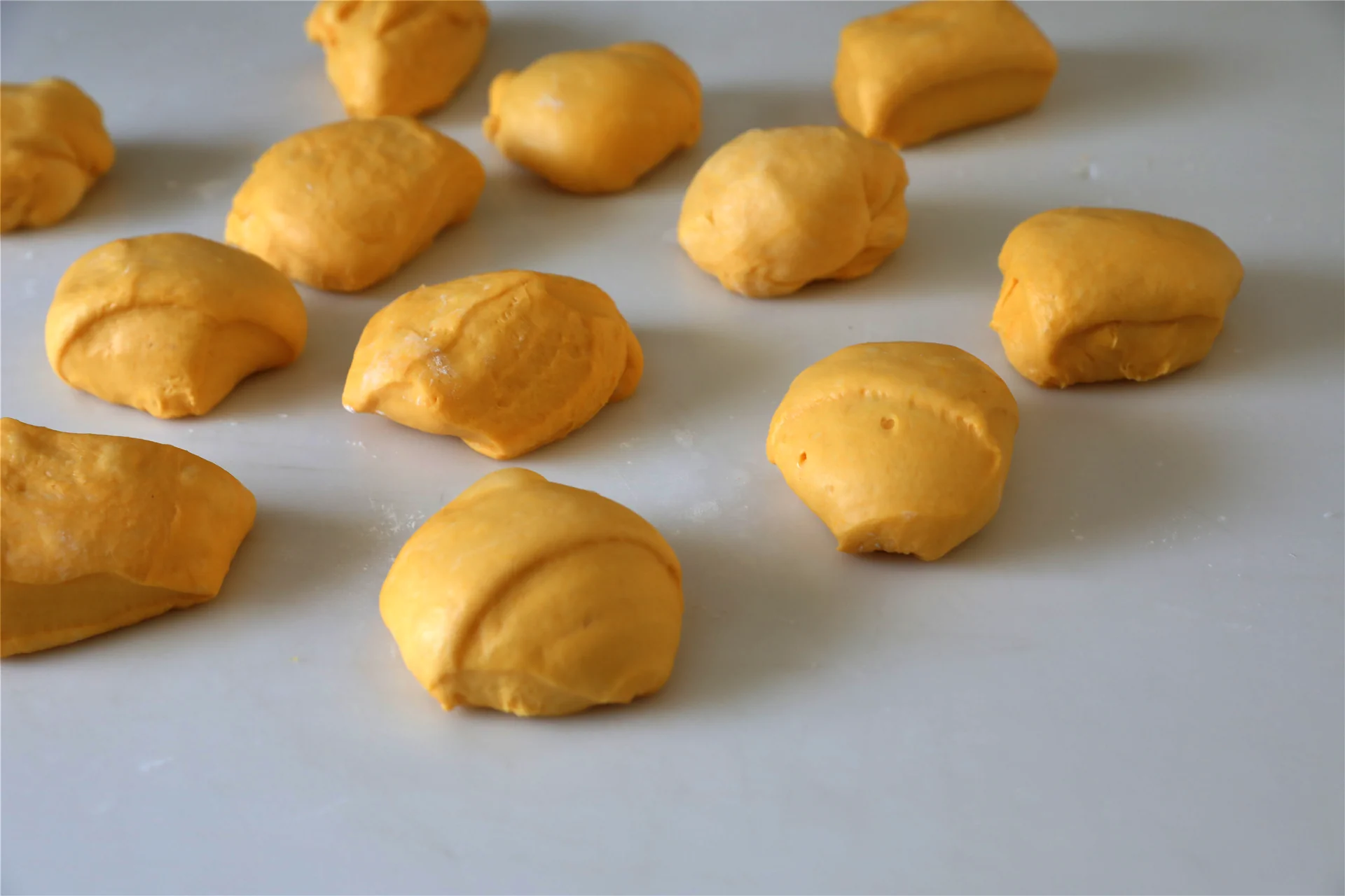 Rollos dulces de brioche de calabaza con coco - Step 9