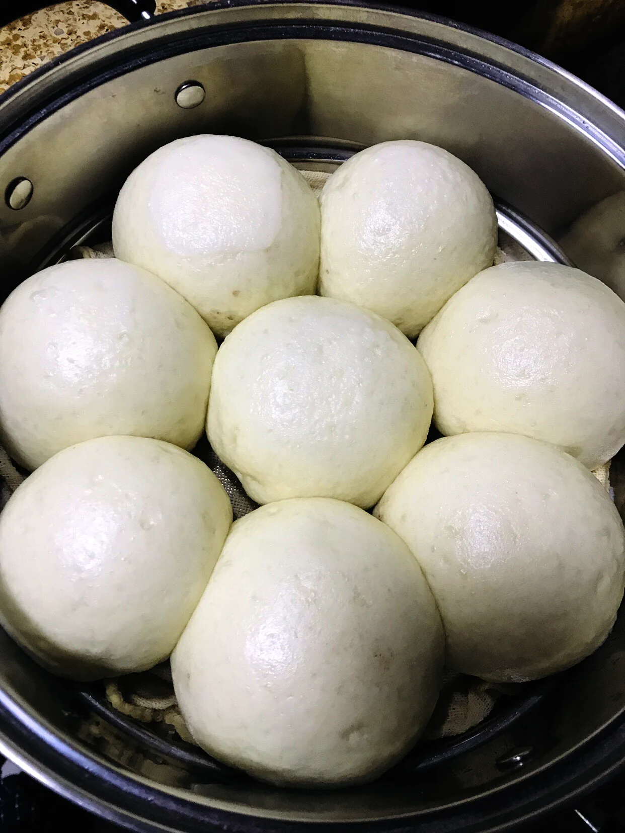 작은 콩 만두 (만터우)의 완성된 요리 사진