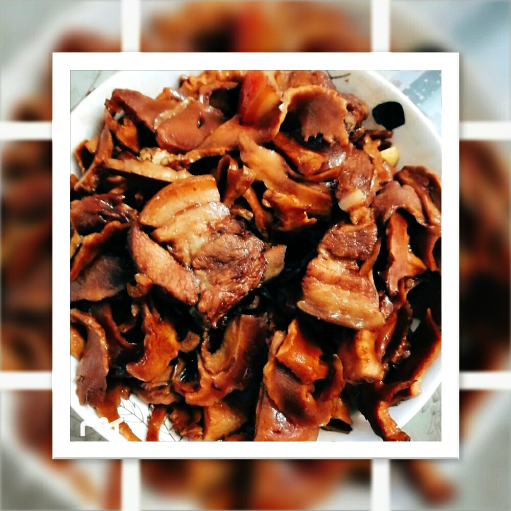 Foto del plato terminado de Cerdo estofado con brotes de bambú
