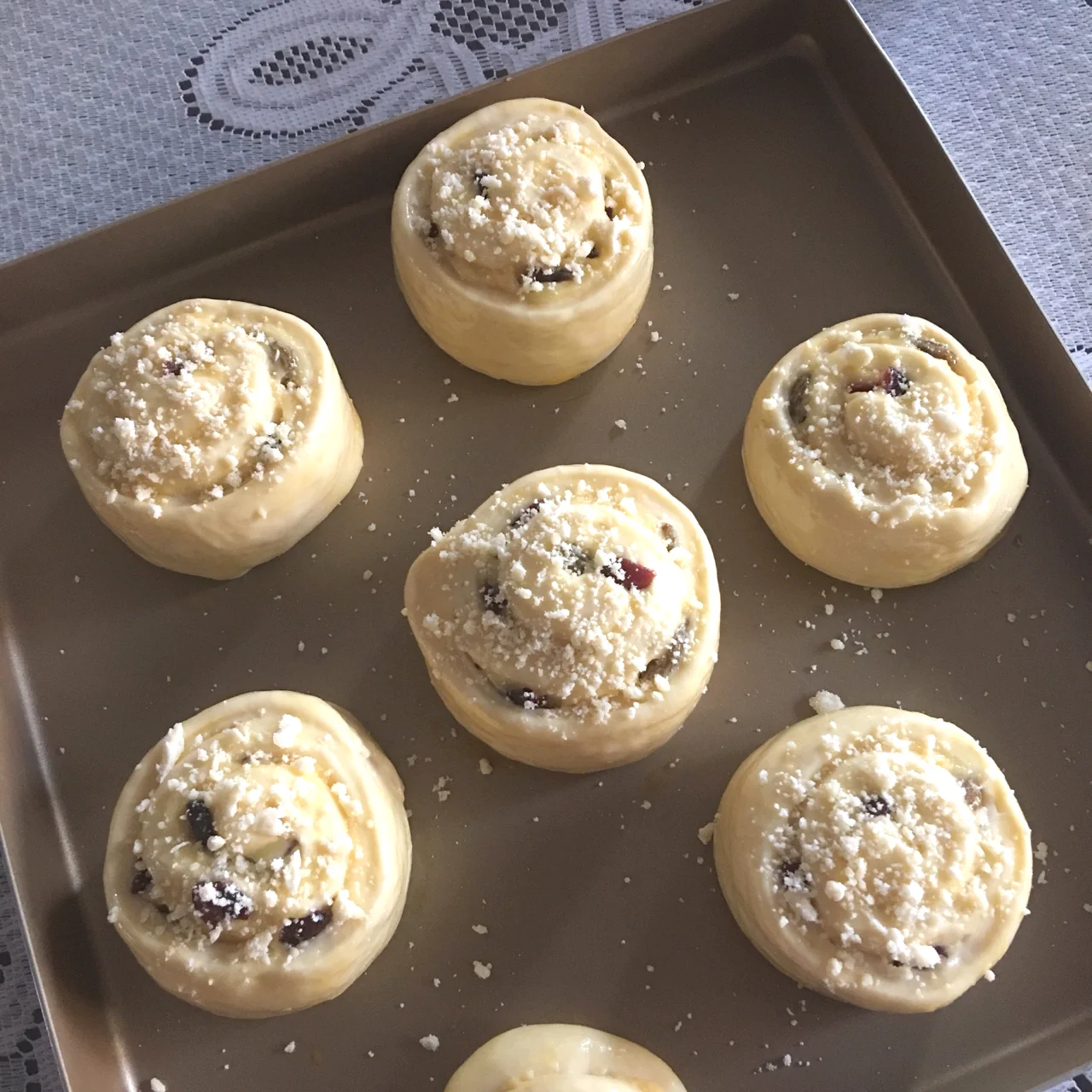 Bollitos pequeños con arándanos rojos y pasas - Step 8
