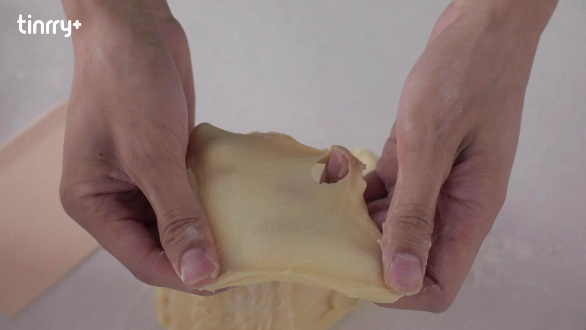 Pan brioche desmenuzable con mantequilla "Tinrry+" con doble sabor a queso - Step 2