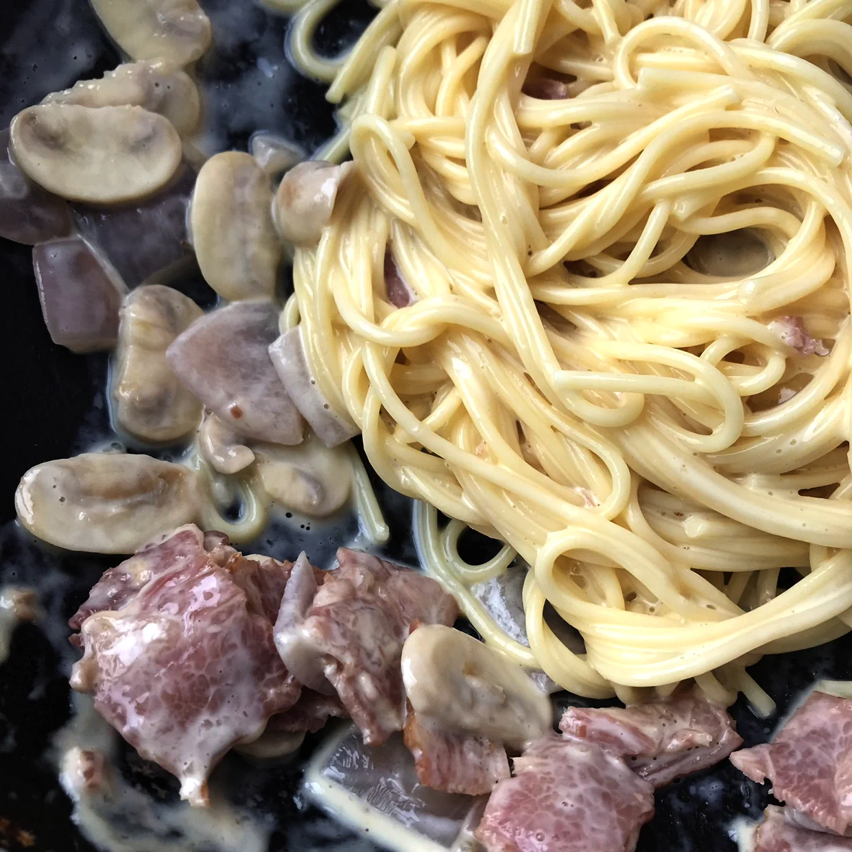 Espaguetis cremosos con champiñones y beicon - Step 5