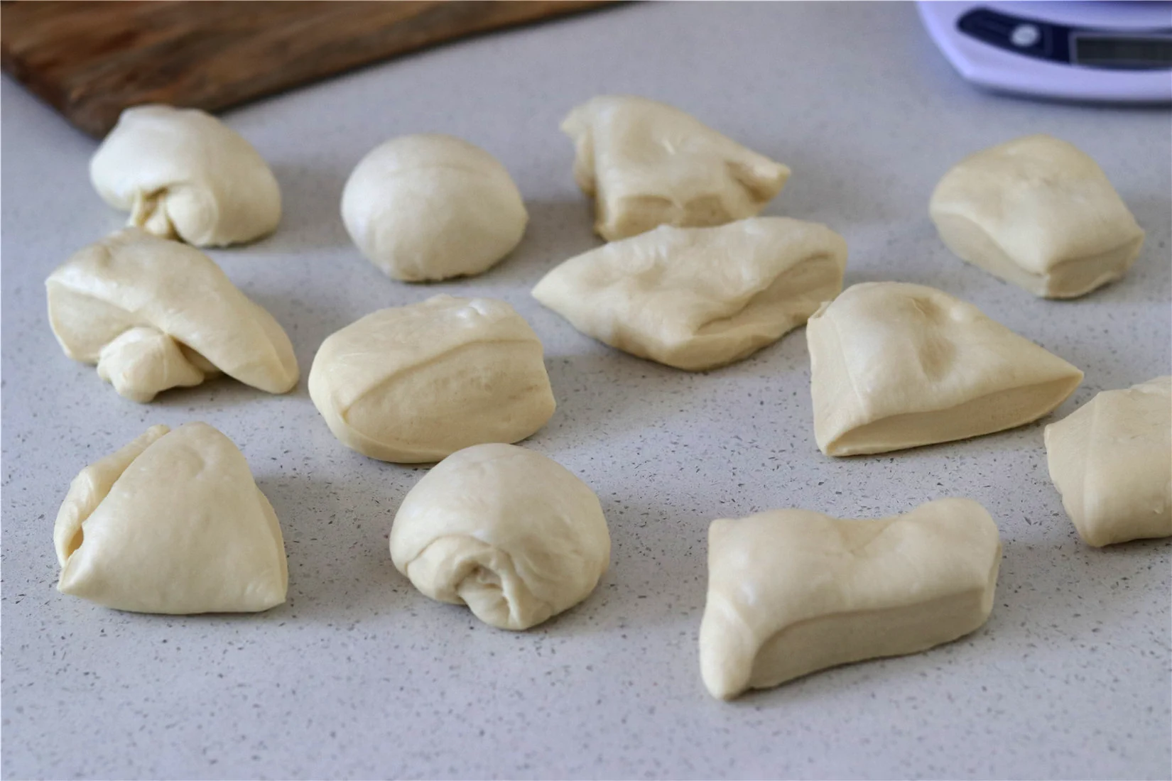 Bagels básicos de leche y bagels con pasta dulce de judías y queso crema - Step 3