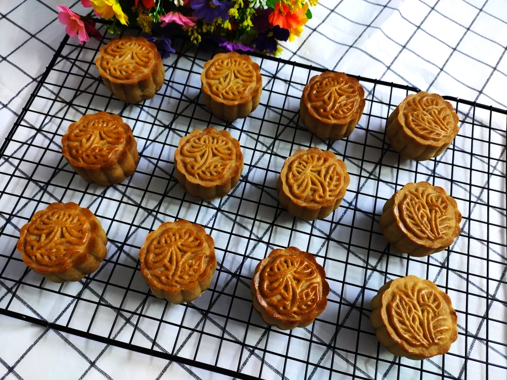 Photo du plat fini de Pâté Lune de Canton 🥮 avec proportion de 50g~125g pâte et garniture 🥮