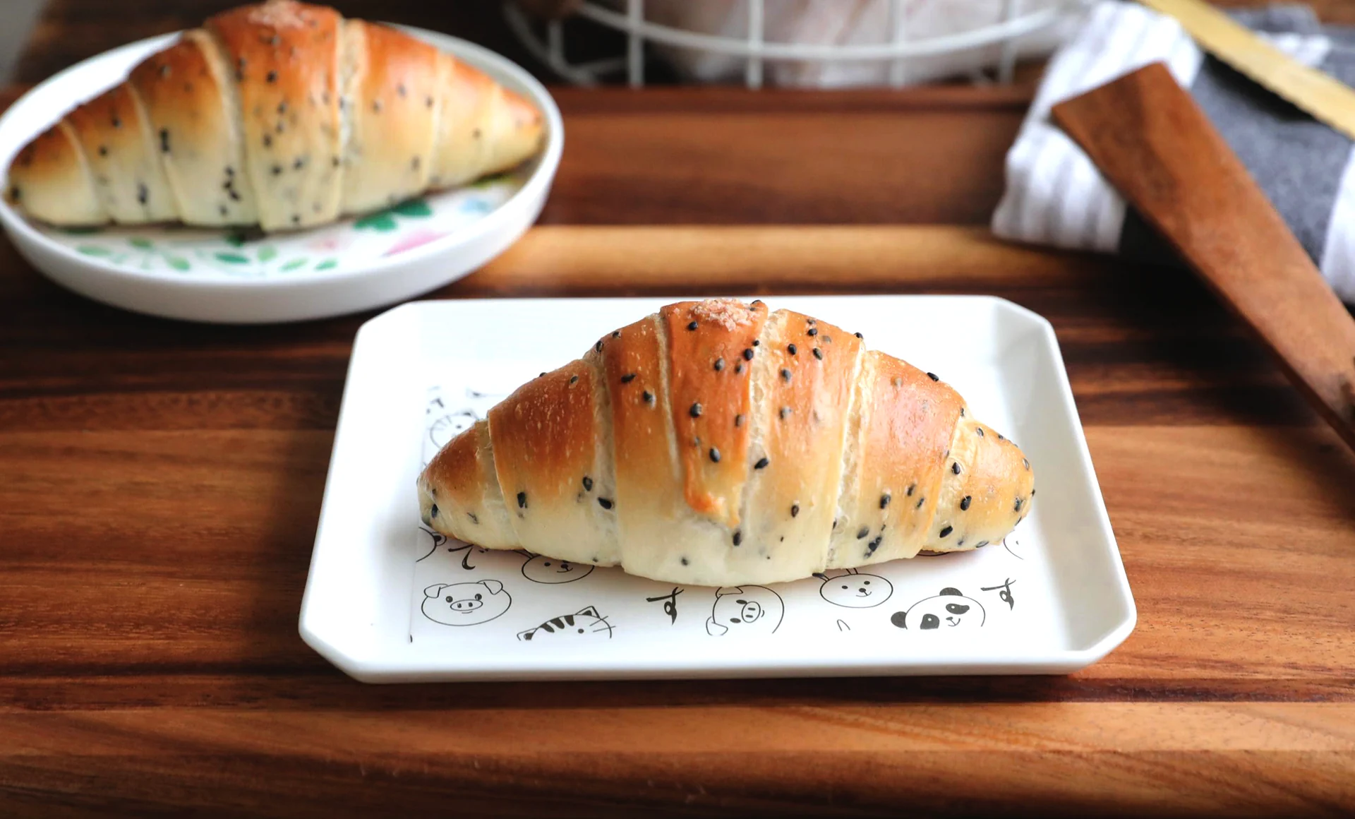 Pan de hojaldre salado con sésamo negro - Step 20