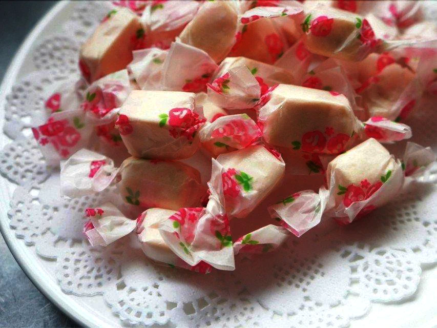 お菓子の過去と現在 - ピーナッツヌガー (マシュマロ版)の完成品の写真