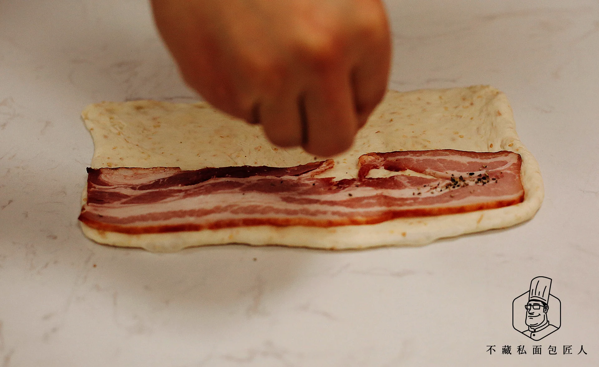Un placer para los amantes de la carne: pan en forma de espiga de trigo - Step 13