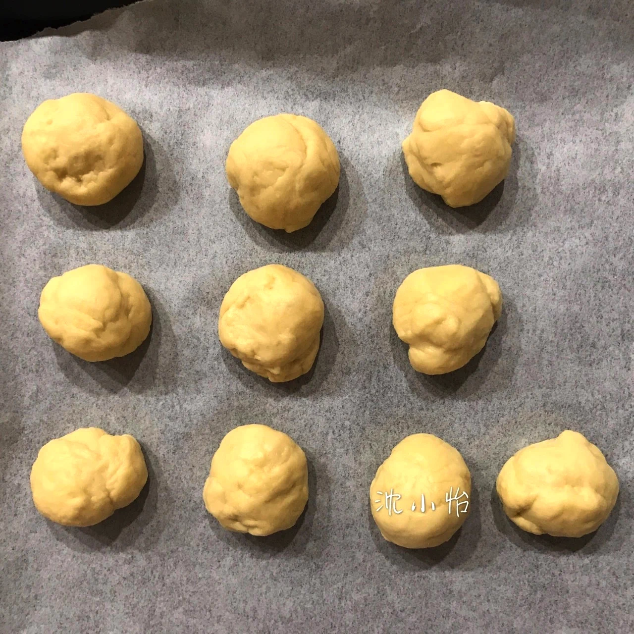 Mini panecillos de perrito caliente: perfectos para el desayuno o como tentempié, cada bocado es un puro placer - Step 4