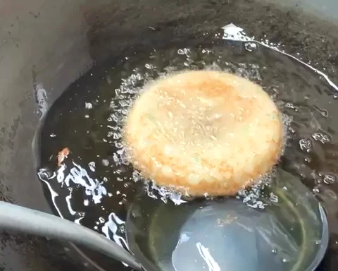 Fertiggestelltes Gericht von Mianwo frittiert aus Wuhan (Super detaillierte Schritte, null Fehler)