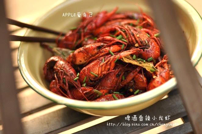 啤酒香辣小龙虾的成品展示图