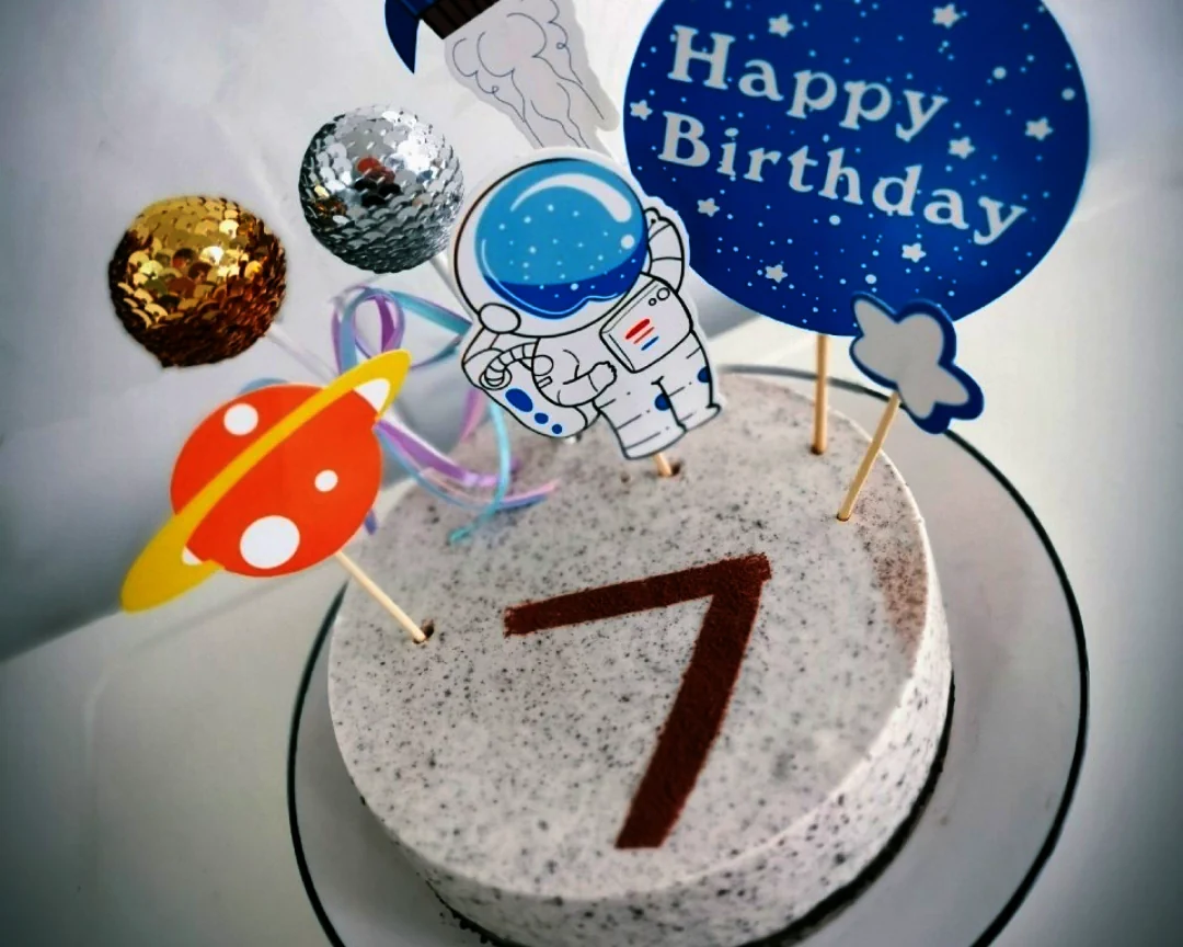 Fertiggestelltes Gericht von 15-cm-Joghurt-Oreo-Mousse (ohne Backen, leicht und fettarm)