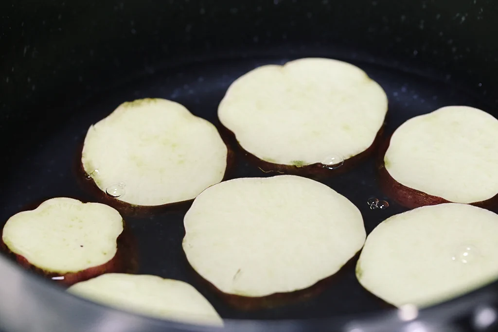 Bagel de batata dulce con sésamo negro - Step 1