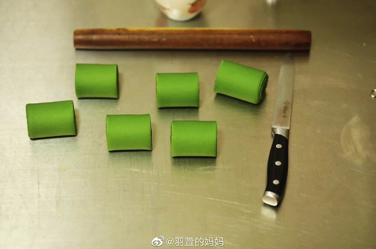 undefined 19