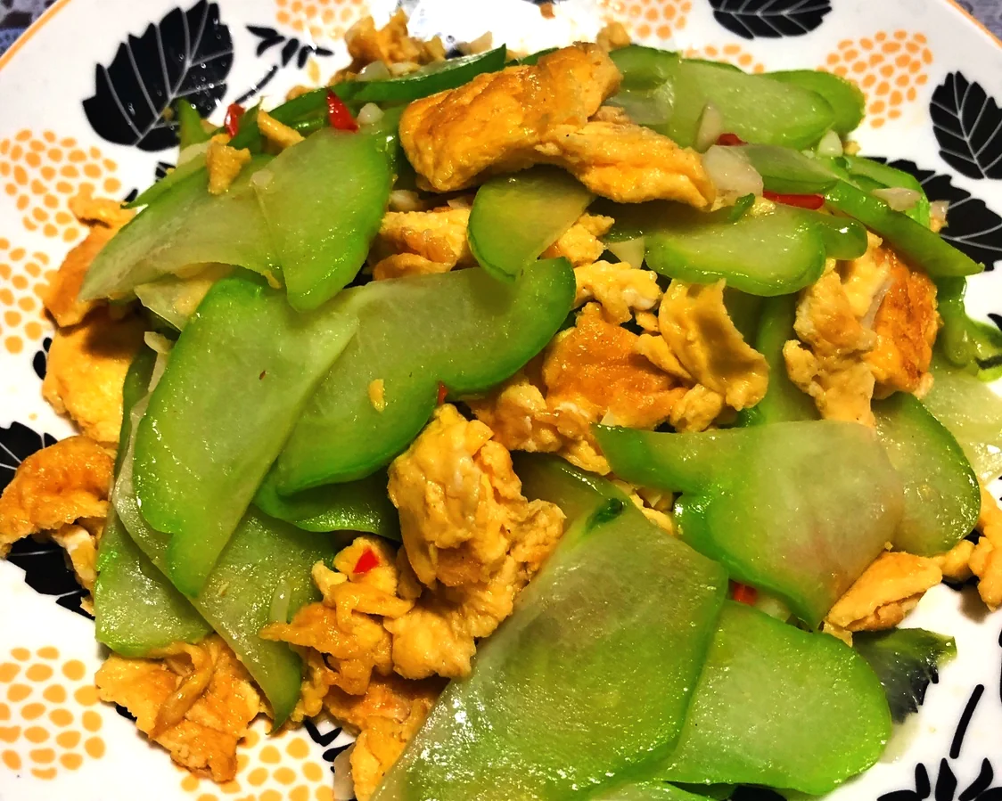 가정식 베지터리안 초초 볶음과 계란 🥚의 완성된 요리 사진