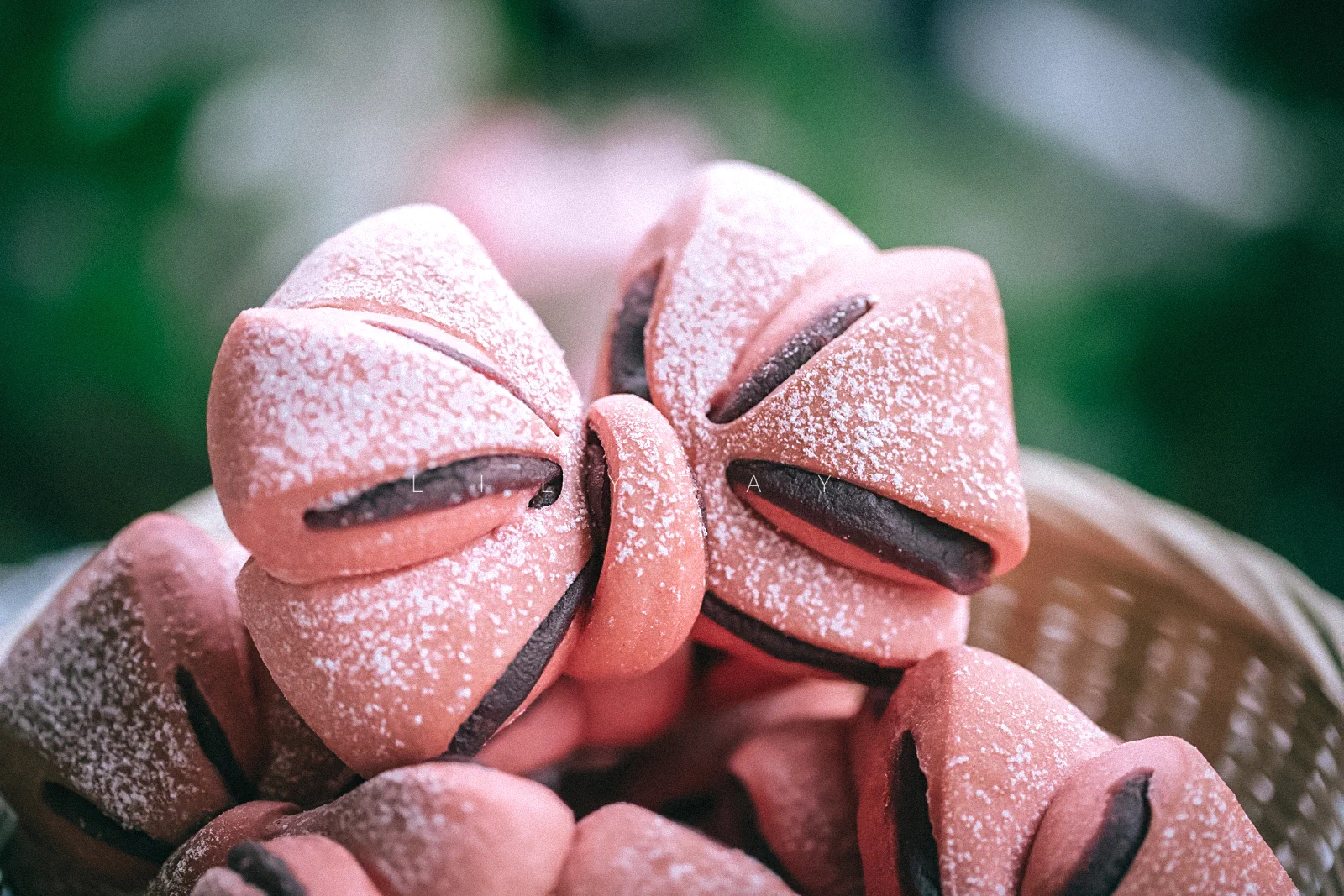 Finished dish photo of One-Time Fermentation Pink Bow Red Bean Bread (My Heart Fluttering) B74