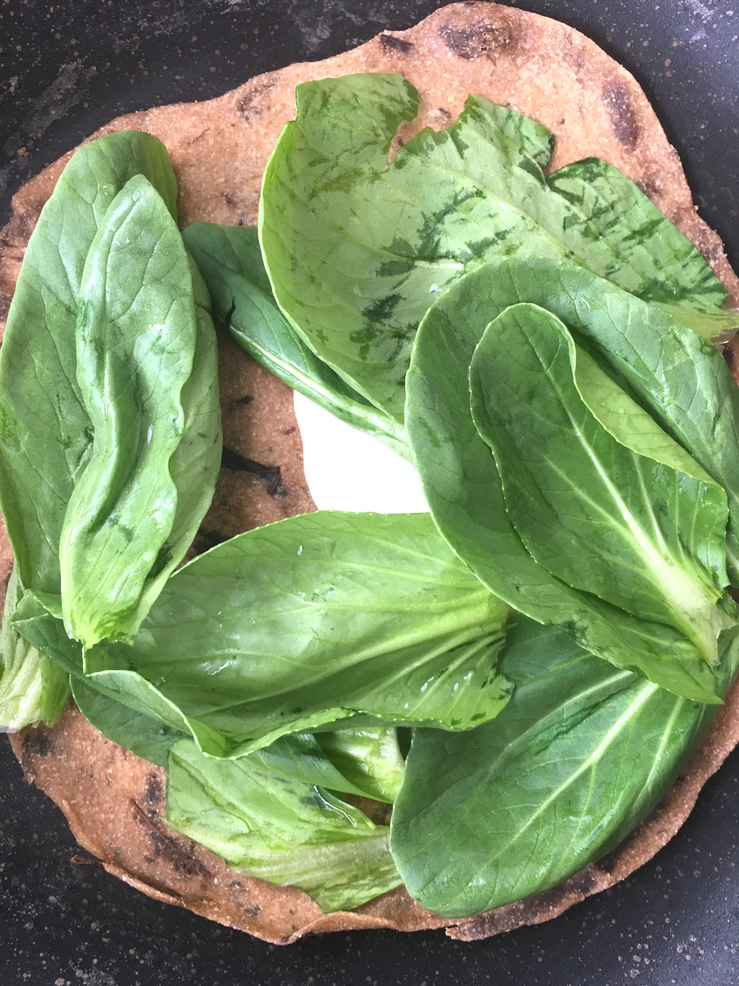 Wrap integral cuadrado con huevo cremoso — Galette que “abraza” el huevo [Base saludable] - Step 2
