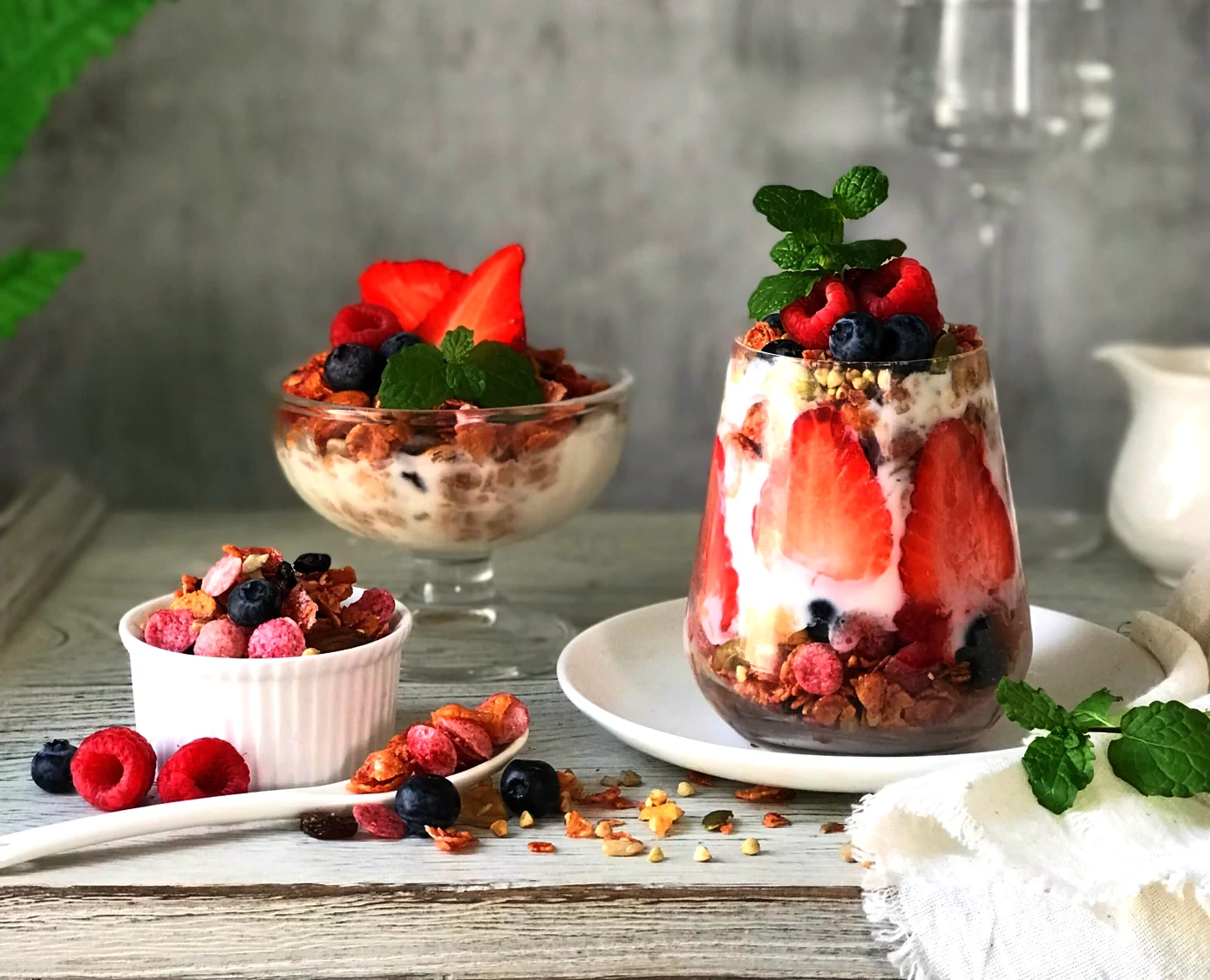 Postre delicioso, saludable y rápido: trifle de muesli y yogur de belleza de Vogel’s - Step 7
