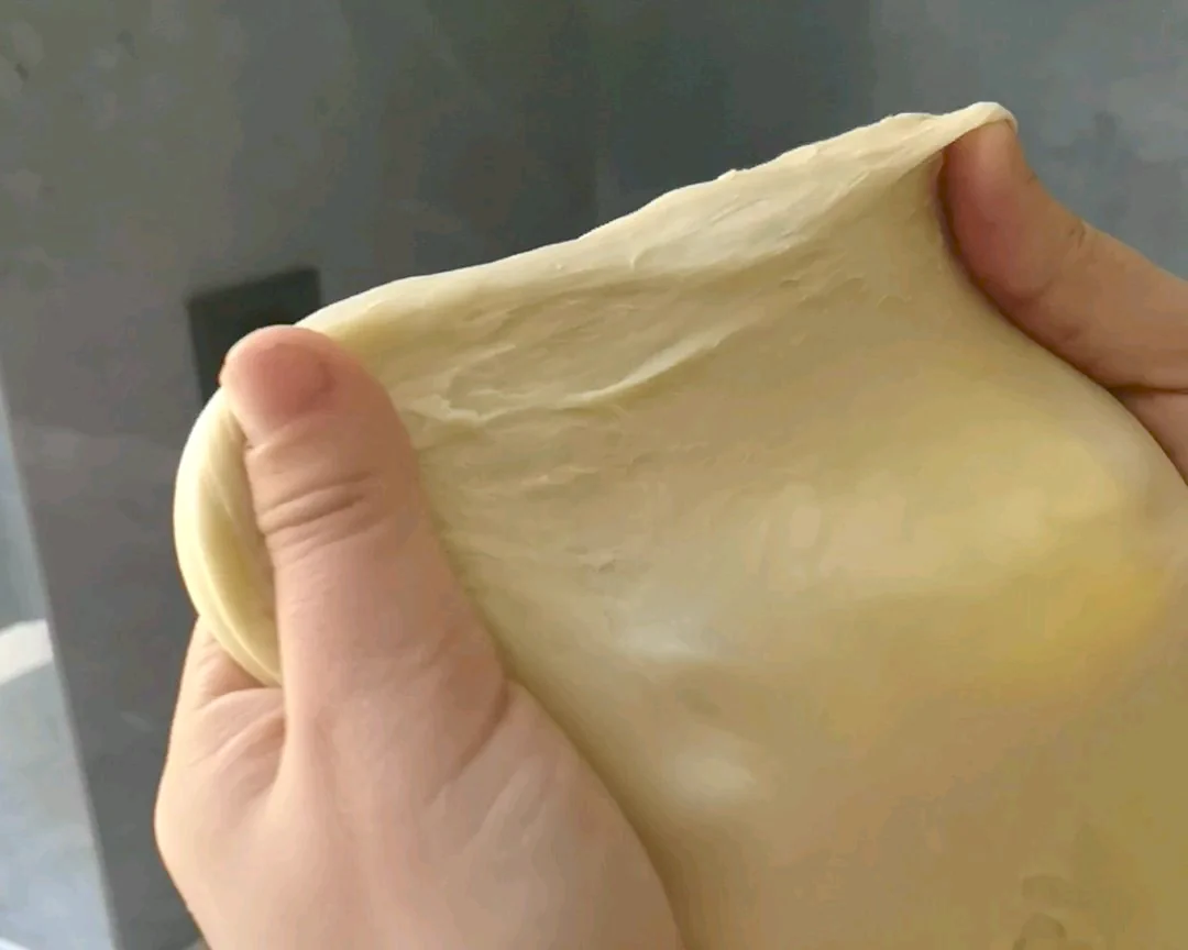 Bonitos y deliciosos panecillos en forma de lazo 🎀 con pasta de judías rojas - Step 3