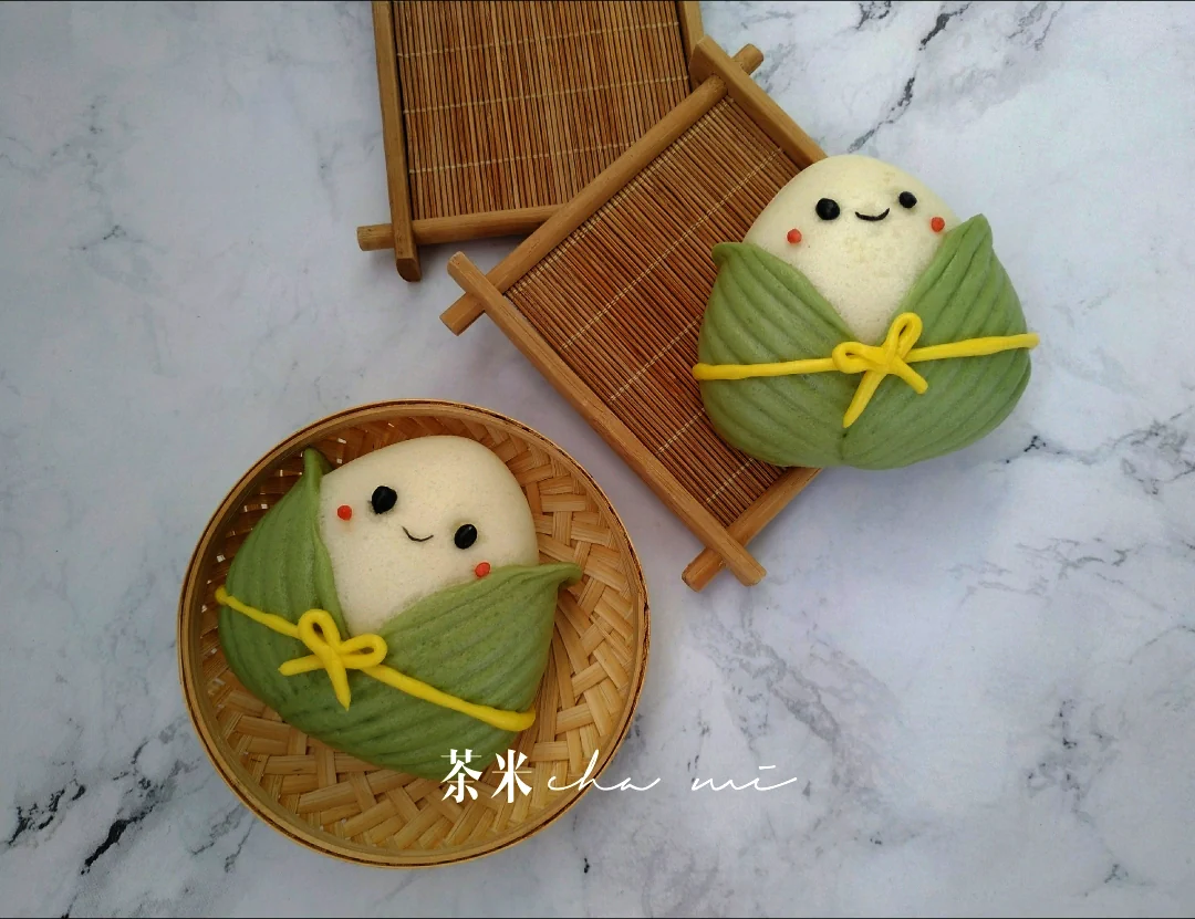 귀여운 찐빵 모양의 쭝즈의 완성된 요리 사진