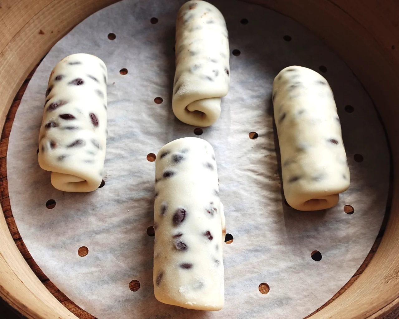 Panecillos de leche al vapor con judías rojas (una sola fermentación) - Step 6