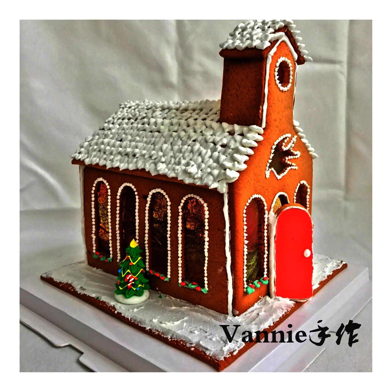 Casa de jengibre navideña súper fácil (versión avanzada: iglesia de jengibre) - Step 11