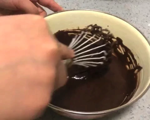 Chiffon de cacao estable – versión extra alta (molde de 15 cm y de 20 cm) - Step 4