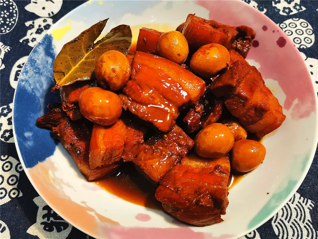 Foto del plato terminado de [Keto Bajo en Carbohidratos] Cerdo Estofado (incluida la versión en olla a presión), carne estofada