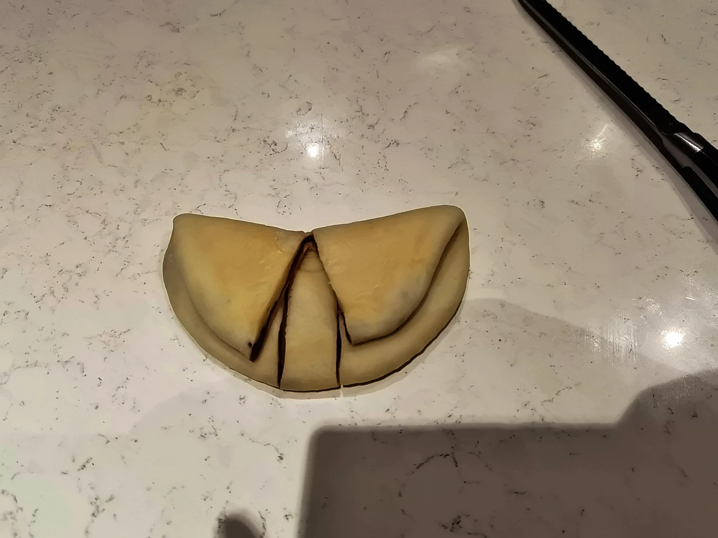 Bonitos y deliciosos panecillos en forma de lazo 🎀 con pasta de judías rojas - Step 15