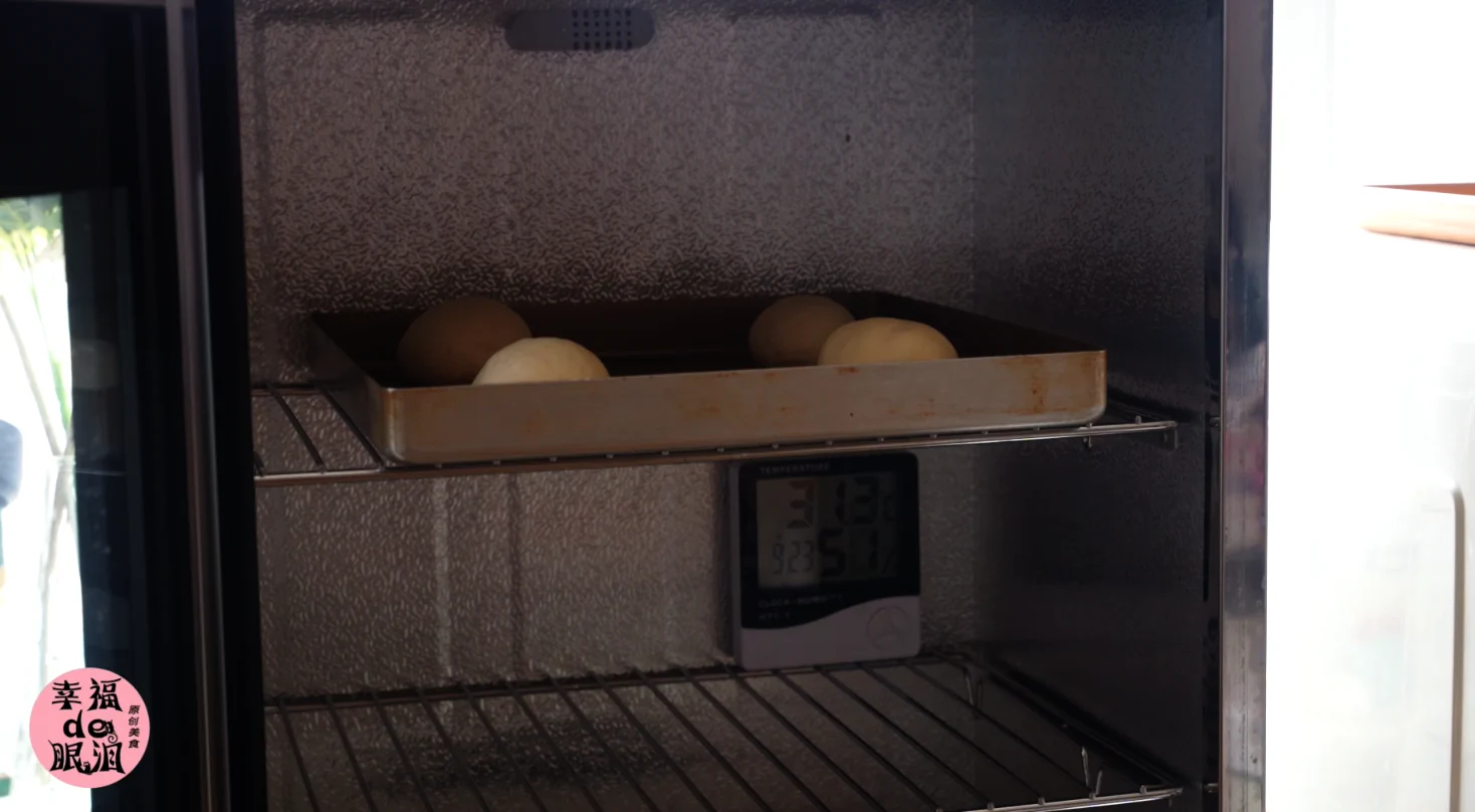 Dicen que este es el bollo de piña con mantequilla favorito de Chow Yun‑Fat. ¡Un vídeo ultradetallado sobre cómo preparar este bollo que lamentarás haberte perdido! - Step 11