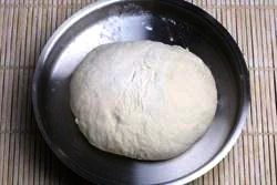 Galette folhada recheada com carne - Step 1