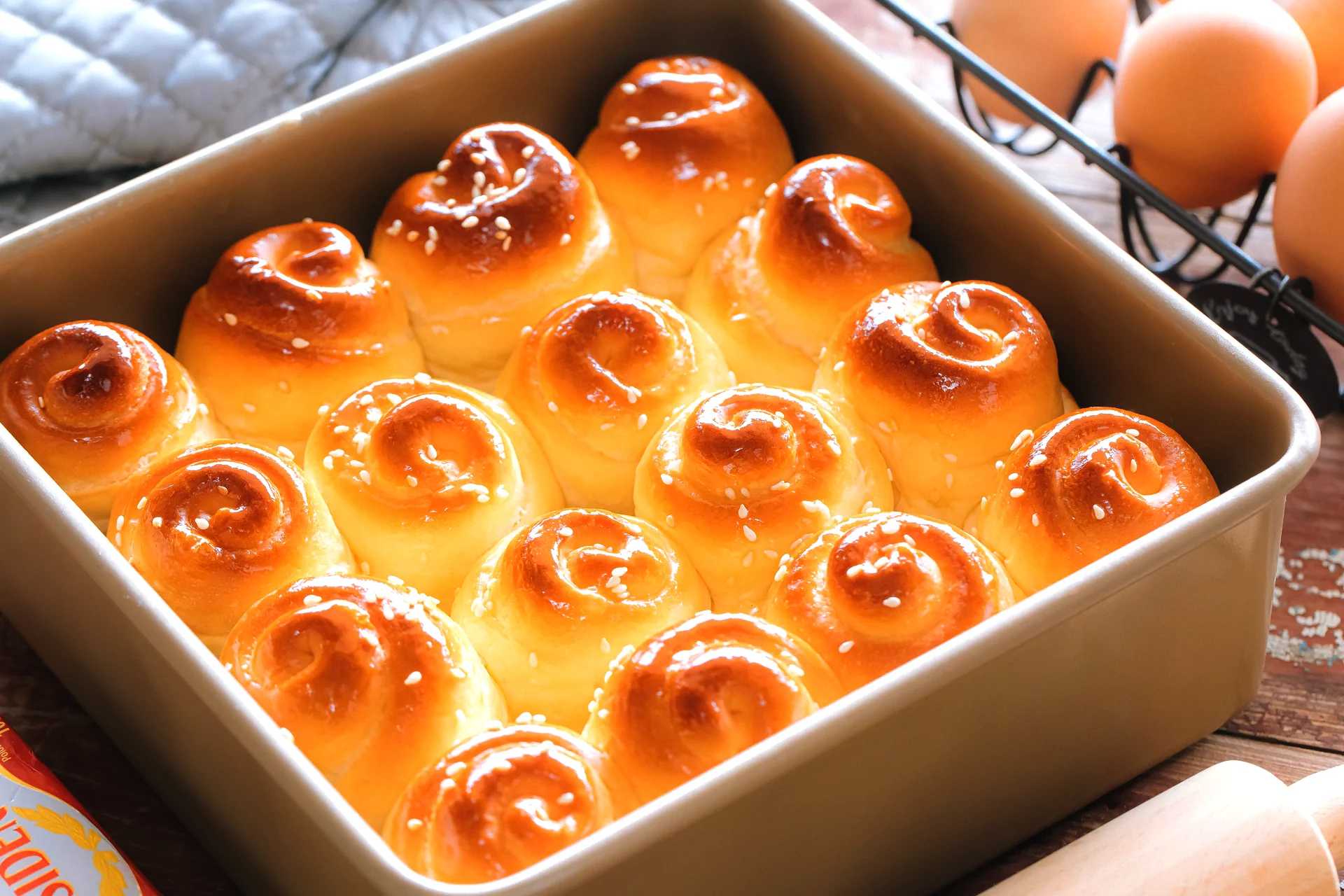 Finished dish photo of Crispy Bottom Honey Bread Rolls