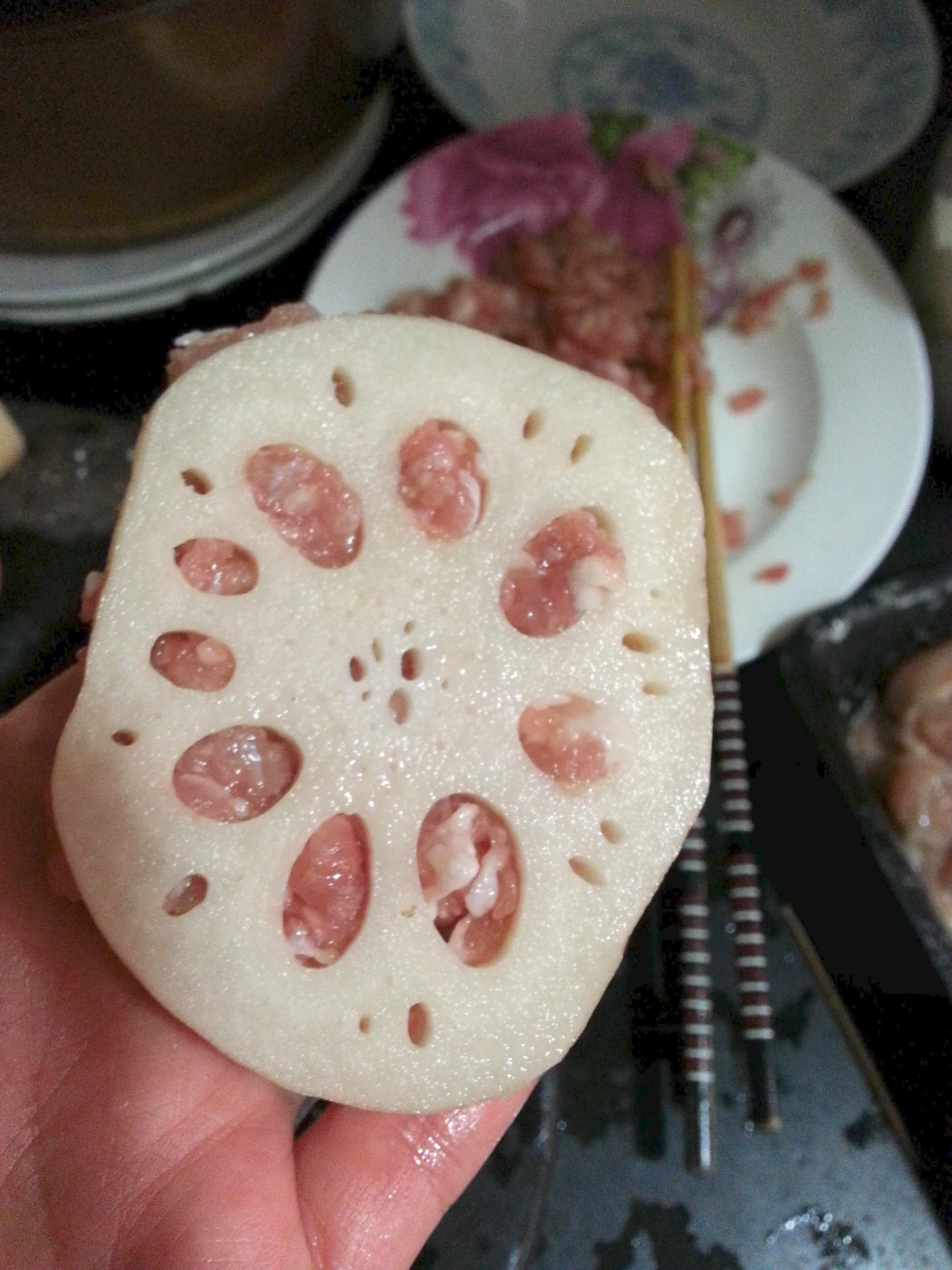 Sándwiches de raíz de loto fresca rellenos de carne - Step 3