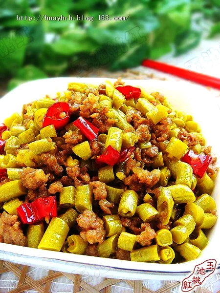 Foto masakan selesai dari Tumis Kacang Panjang Asin dan Daging Cincang