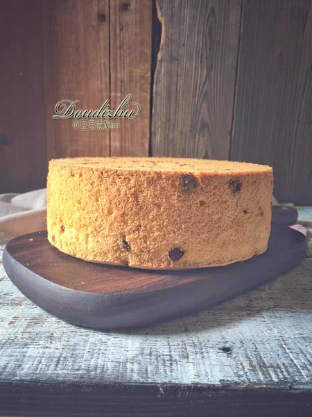 Foto del plato terminado de Pastel de bizcocho con arándanos rojos (Chiffon Cake)
