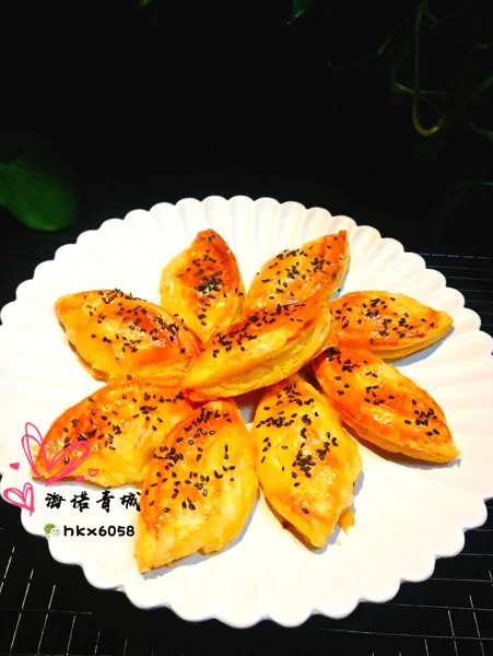 Foto del plato terminado de Empanadillas de durián estilo pastel de natillas de vainilla