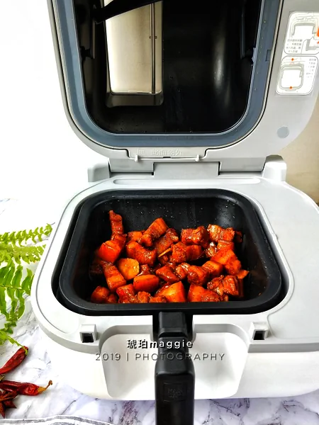 Foto del plato terminado de Panceta de cerdo estofada casera [Robot de cocina automático Fanlai]