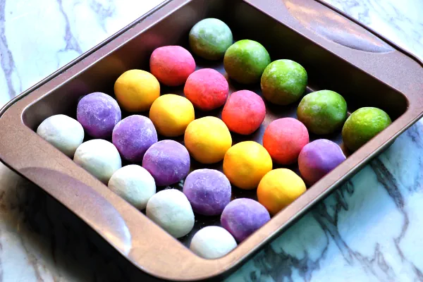 五色汤圆的成品展示图