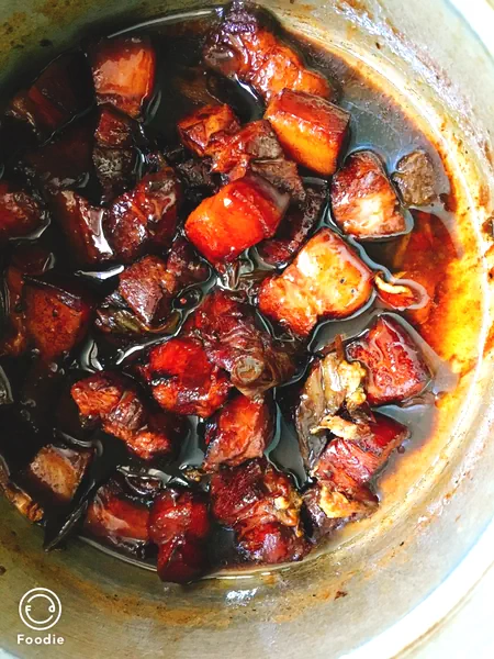 Foto del plato terminado de Tianjin Segunda tía salsa de fideos en olla a presión estofado de panceta de cerdo