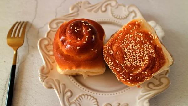 Foto masakan selesai dari Roti Madu dengan Kulit Renyah dan Lembut