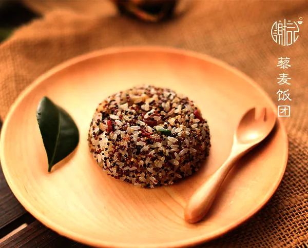 Foto masakan selesai dari Bola Ketan dengan Quinoa