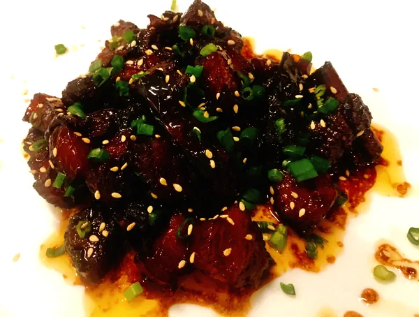 Foto del plato terminado de [Plato clásico rápido] Trozos de panceta de cerdo estofados al estilo Sichuan (estilo olla a presión eléctrica)