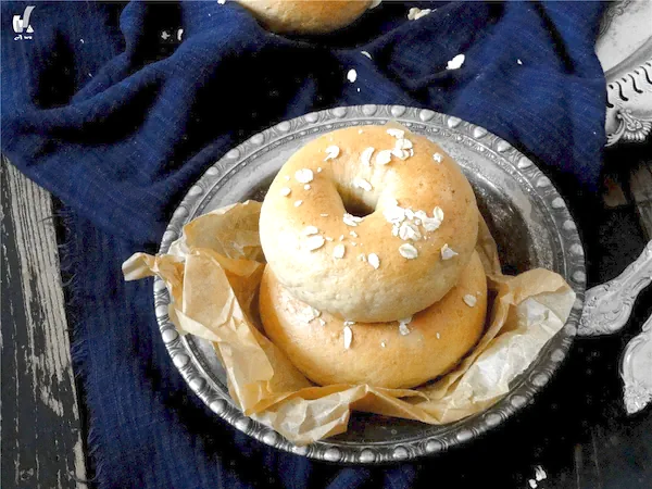 Foto del plato terminado de Bagels de avena con azúcar moreno