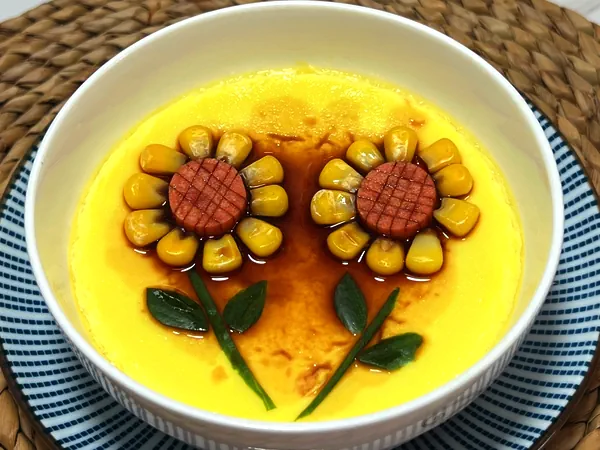 Foto masakan selesai dari Puding Telur Gaya Bunga Matahari