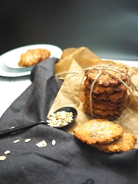 Foto del plato terminado de Galletas saludables con avena, azúcar morena y aceite de coco [Merienda ligera]