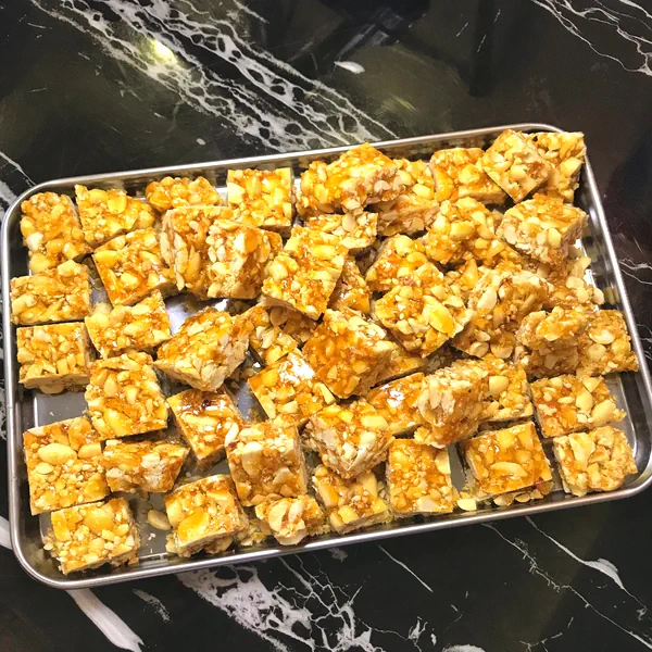 Foto do prato finalizado de Aprenda a preparar nougat de amendoim em três passos