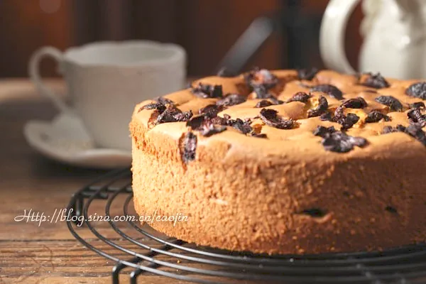 Foto masakan selesai dari Kue Chiffon dengan Gula Merah dan Longan