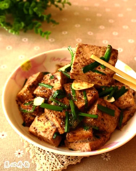 Photo du plat fini de Tofu à la pâte de crevettes