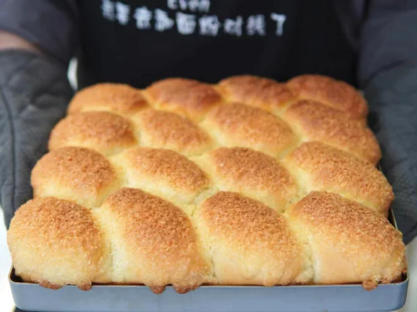 Foto del plato terminado de Pan de coco suave, delicioso y sin aceite: ¡así es exactamente como imagino el pan ideal para el desayuno!