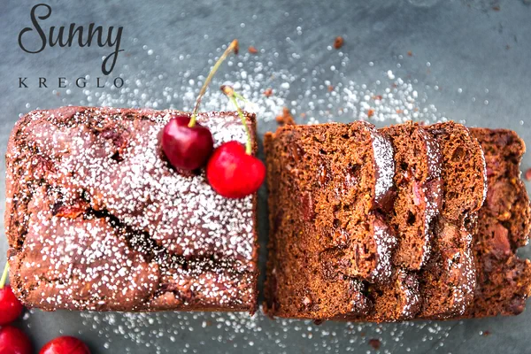 Foto del plato terminado de Pan rápido tipo Selva Negra | Repostería más saludable